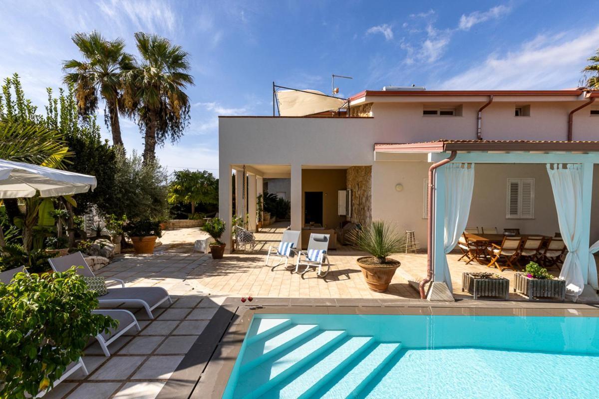 Villa Zamia Con Piscina Санта Мария дел Фокало Екстериор снимка