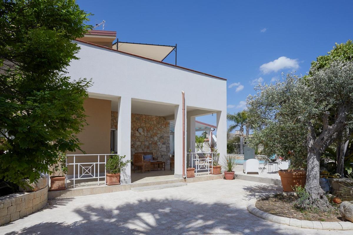 Villa Zamia Con Piscina Санта Мария дел Фокало Екстериор снимка